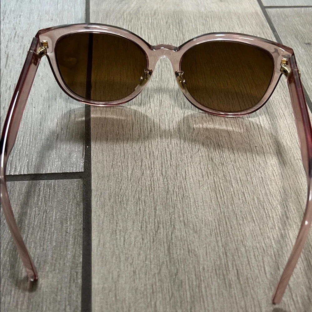 Gucci  Translucent Pink Sunglasses - Picture 5 of 11
